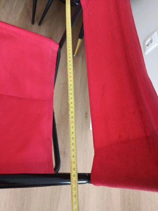 Silla de tela roja