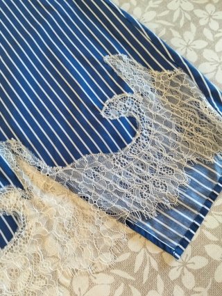 Blusa Zara Talla L, Rayas con Encaje