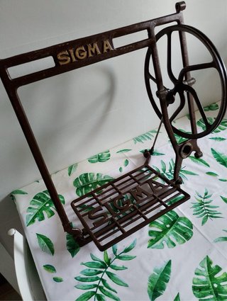 Máquina de coser Sigma negra