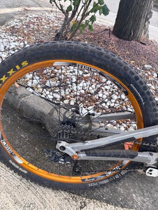 Bicicleta Descenso / Freeride Canyon Torque FRX
