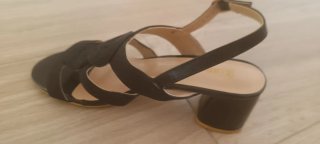 Sandalias de tacón negras