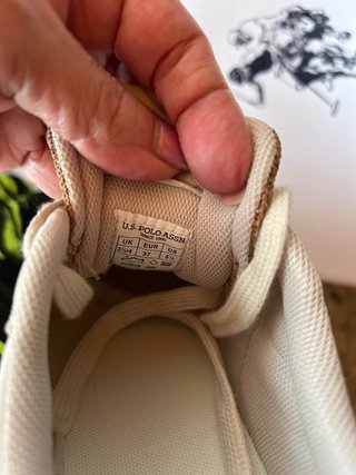 Zapatillas U.S. Polo Assn. Beige y Dorado