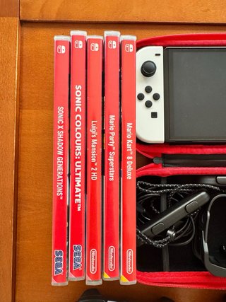 Nintendo Switch OLED + 5 juegos + 2 mandos
