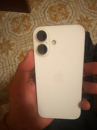 iPhone 16 256GB