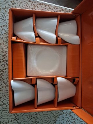 Juego de tazas de café con plato