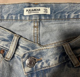 Bermuda Vaquera Cruzada Asimétrica Pull&Bear Talla