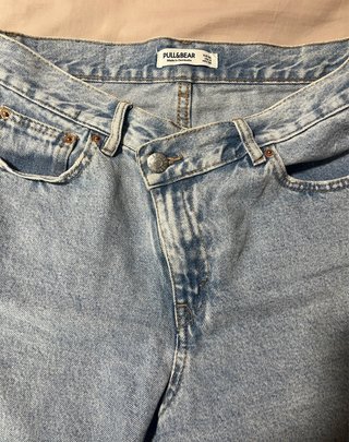Bermuda Vaquera Cruzada Asimétrica Pull&Bear Talla