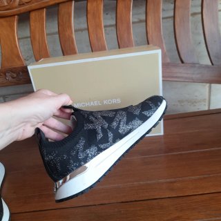 Tenis Michael Kors Negro/Plata
