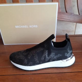 Tenis Michael Kors Negro/Plata