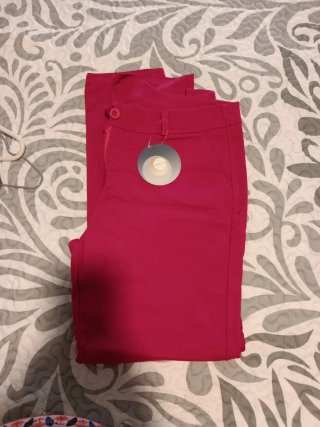 Pantalón fucsia nuevo