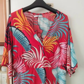 Vestido estampado tropical talla M