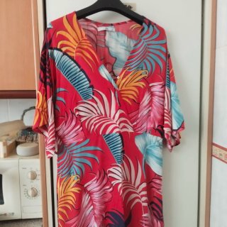 Vestido estampado tropical talla M