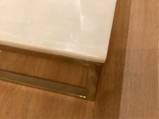 Mesa de centro mármol y acero pulido
