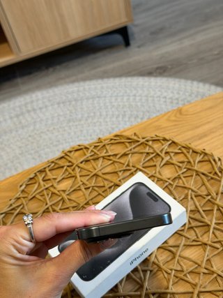 iPhone 15 Pro Negro/Gris