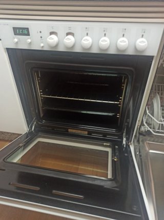 Vitrocerámica y horno Teka modelo HT-720 ME