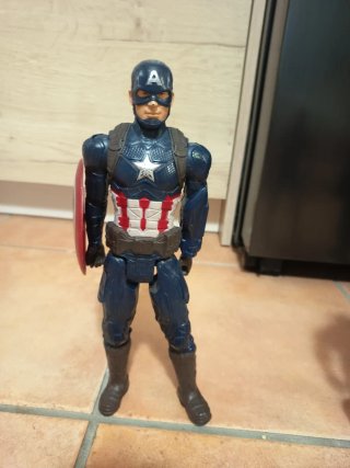 Muñecos Marvel: Capitán América, Hulk, Thor
