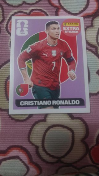 Cromo Cristiano Ronaldo Extra Sticker Morado
