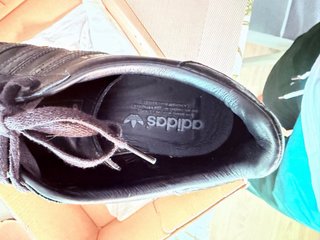 Adidas Gazelle Negras Goma Marrón