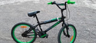 Bicicleta BMX 20 Negra y Verde