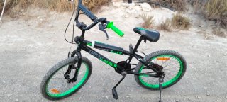 Bicicleta BMX 20 Negra y Verde