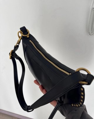 Bolso Isabel Marant Negro con Tachuelas Doradas