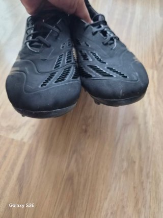 Botas de fútbol