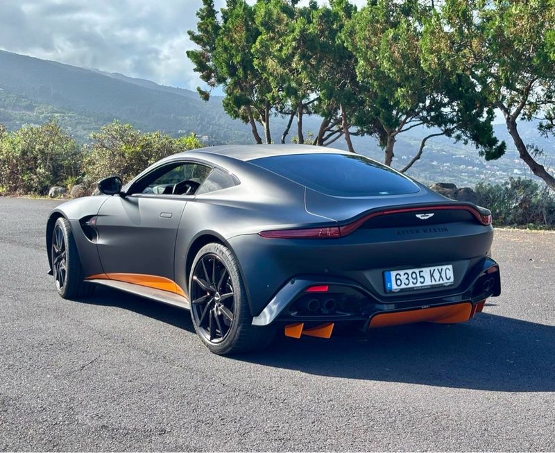 Aston Martin Vantage 2019 - foto 1