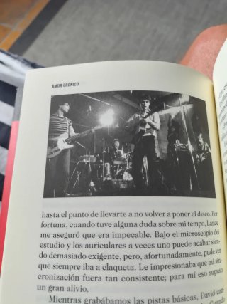 Amor crónico : memorias de Chris Frantz