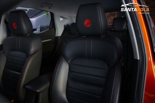 MG ZS Luxury