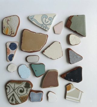 Ceramiche levigate dal mare, colori vari