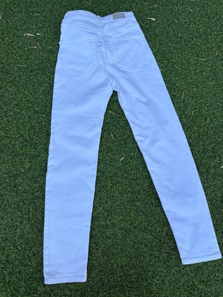 Pantalones blancos