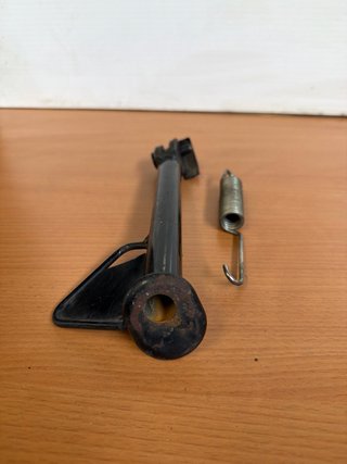 Pata lateral Yamaha Tricity 300 2023