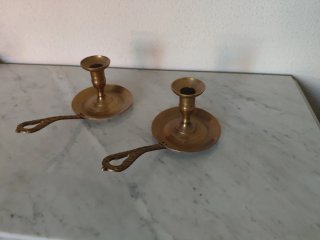 Pareja Candelabros Bronce con Asa