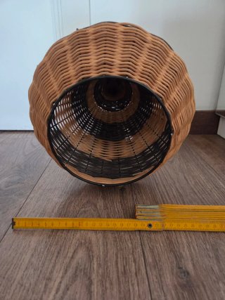 Lámpara Zara Home mimbre y metal