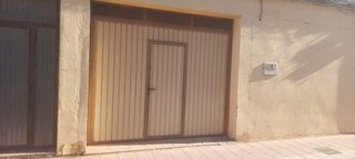 Puerta garaje elevable metálica 2,10x3,20