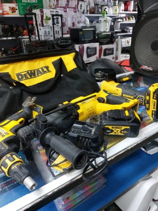 Kit Taladro Dewalt