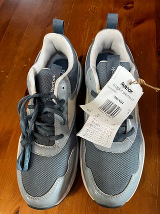 Deportivas Reebok Azules y Blancas Nuevas