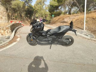 Honda X-ADV Negra