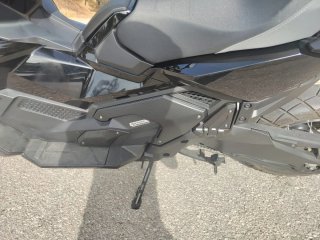 Honda X-ADV Negra