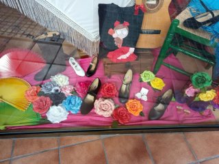 Ropa flamenca sin estrenar