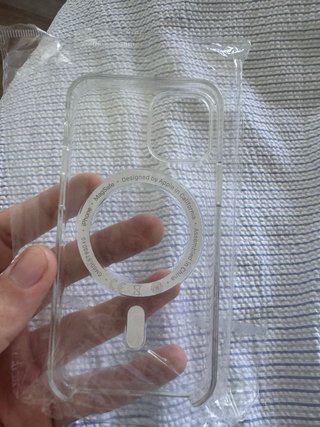 iPhone 13 Mini con funda MagSafe original