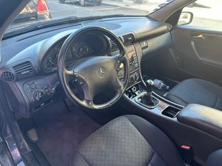 Mercedes-Benz Clase C 2005