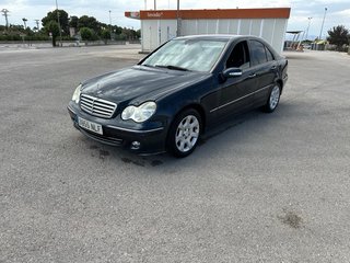 Mercedes-Benz Clase C 2005