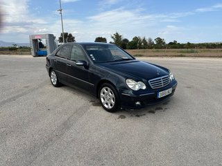 Mercedes-Benz Clase C 2005