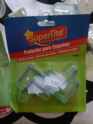 Protectores esquinas y enchufes