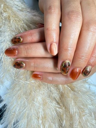 Uñas, manicura y pedicura