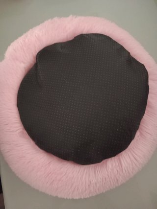 Cama suave para mascotas con base antideslizante