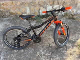 Bicicleta Infantil Scott Negra y Naranja talla 20