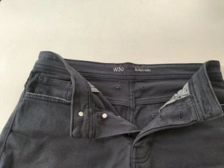 Bermudas grises