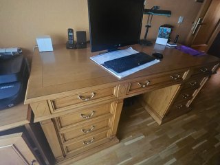 Escritorio de madera de lujo